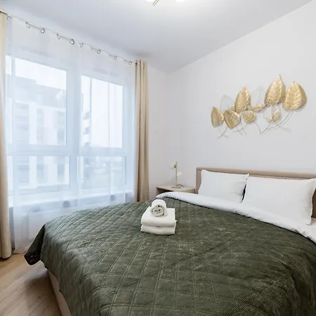 Apartment Posnania Deluxe By Bookinghost