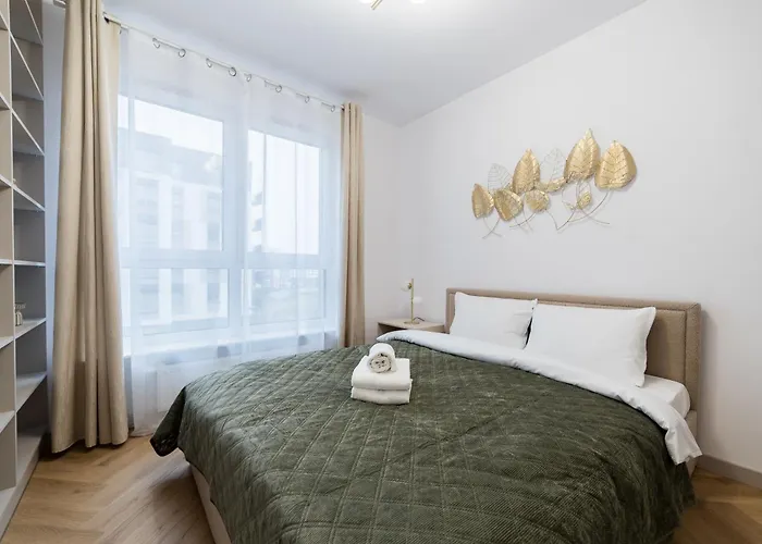 Apartment Posnania Deluxe By Bookinghost